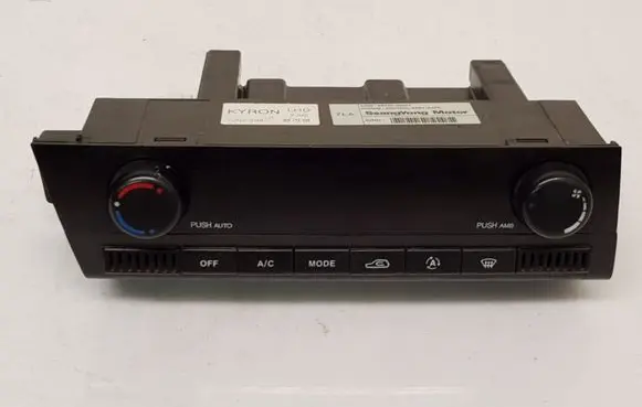 SsangYong Actyon sports I Climate control unit 6870009071 7J02294
