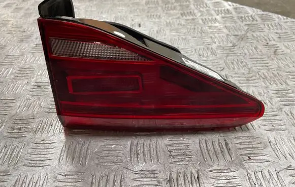 Volkswagen Touran III Tailgate rear/tail lights 5TA945094E