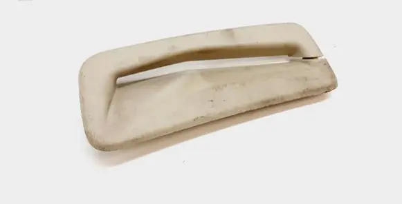 Volvo S80 Seat belt trim 