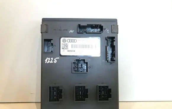Audi A5 8T 8F Comfort/convenience module 8K0907063D 05026001