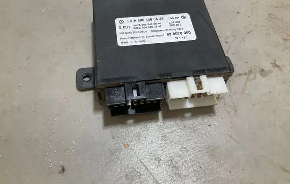 Mercedes-Benz Sprinter W906 Comfort/convenience module A9064460046 A9064460446 A9064480246