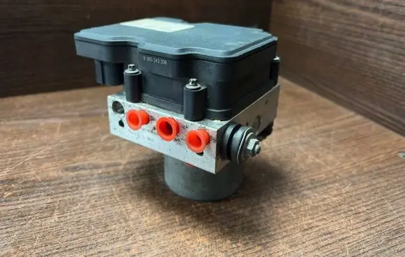 Iveco Daily 4th gen ABS Pump 5801815699 0265243239
