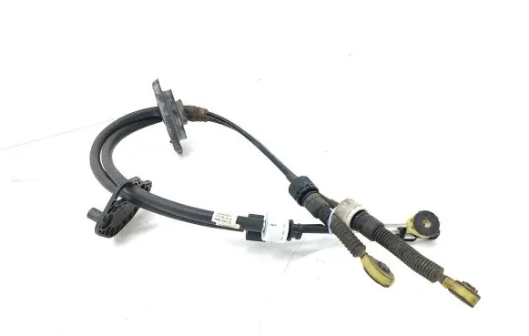 Gear shift cable linkage
