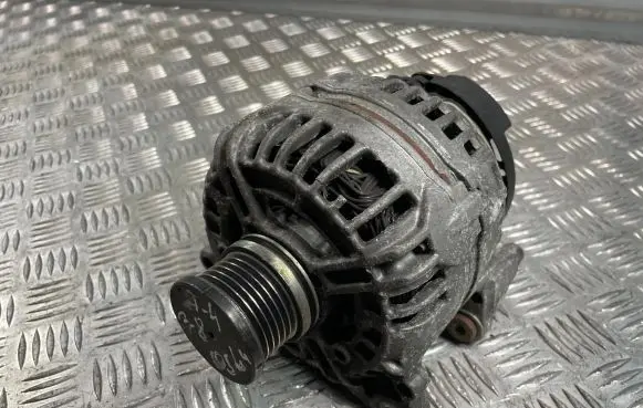Audi A4 S4 B8 8K Generator/alternator 03g903016f