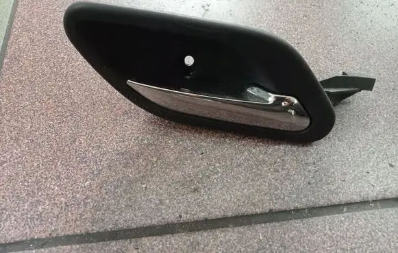 Front fender indicator light