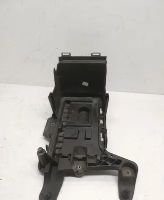 Volkswagen Golf VI Battery tray 1K0915333H 1K0915325B 3C0915336A