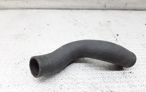 Toyota Avensis T250 Engine coolant pipe/hose