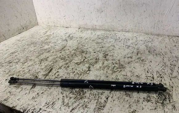 BMW X3 E83 Tailgate/trunk strut/damper