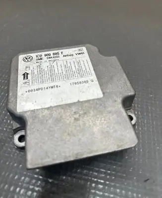 Volkswagen PASSAT B7 Airbag control unit/module 1C0909605F 5WK43131