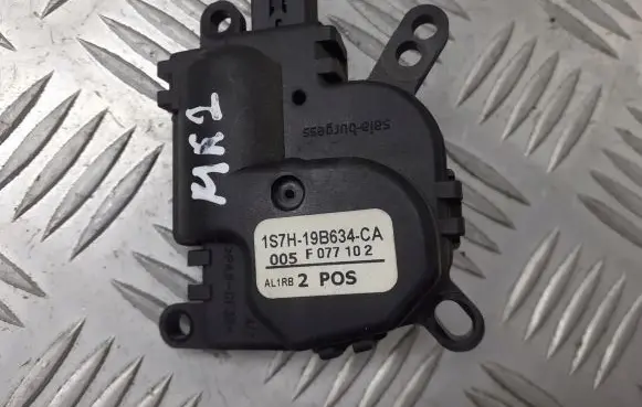 Ford Focus A/C air flow flap actuator/motor 1S7H-19B634-CA