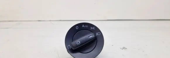 Volkswagen PASSAT B6 Light switch 1K0941431BL
