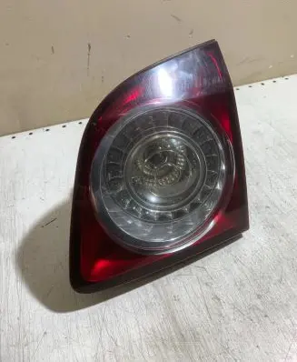 Volkswagen Golf Plus Tailgate rear/tail lights 5M0945094H