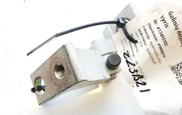 Volkswagen T-Roc Rear door lower hinge 8X4833406A