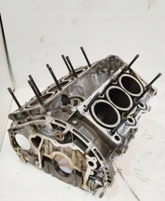 Maserati Ghibli Engine block 670