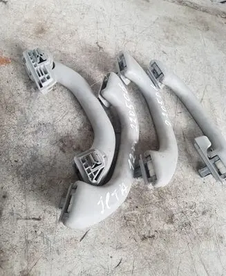 Volkswagen Jetta VI Front interior roof grab handle
