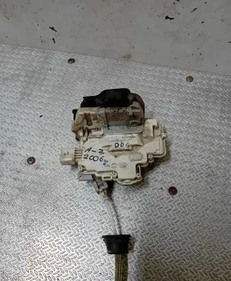 Audi A3 S3 A3 Sportback 8P Rear door lock 4F0839016