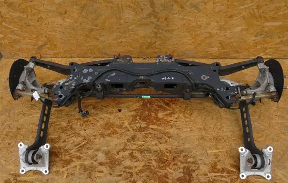 Opel Insignia B Rear beam 