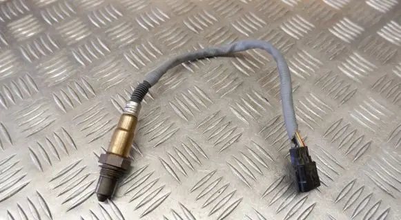 Nissan Qashqai Lambda probe sensor 0281004221