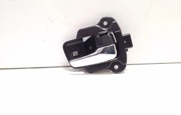 Mitsubishi Outlander Rear door interior handle