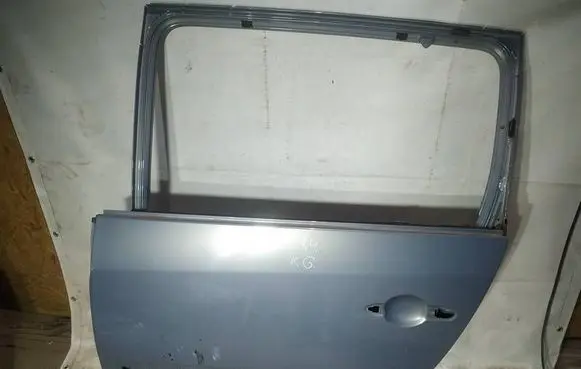 Rear door