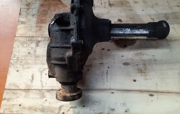 Land Rover Discovery 3 - LR3 Front differential 