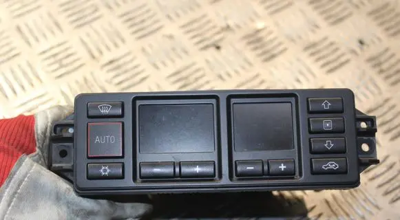 Audi A3 S3 8L Climate control unit 8L0820043B 5HB00760800