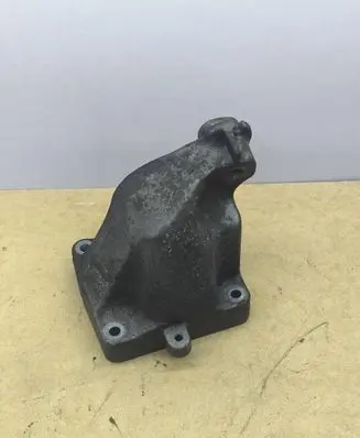 Mercedes-Benz C W203 Engine mounting bracket A6422230104