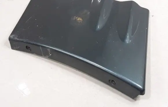 Fender trim (molding)