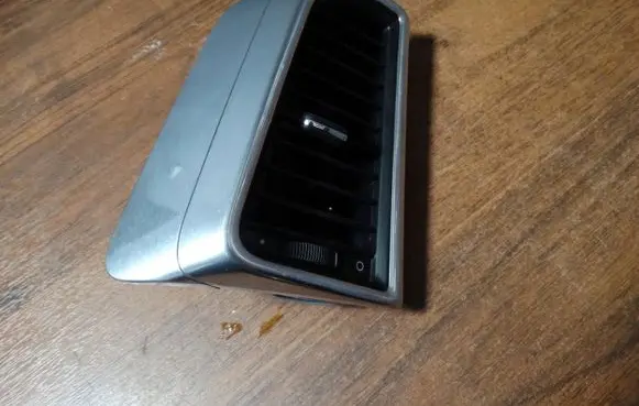 Porsche Panamera (970) Dash center air vent grill 97055535200