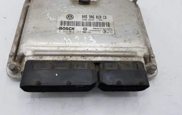 Skoda Fabia Mk2 (5J) Engine control unit/module 045906019CD 0281012749