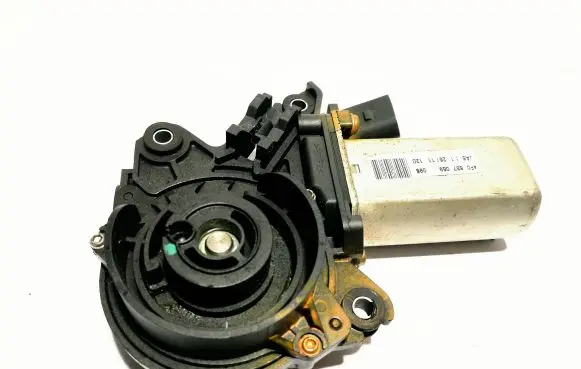 Audi A8 S8 D4 4H Rear door soft close latching motor 4F0837059