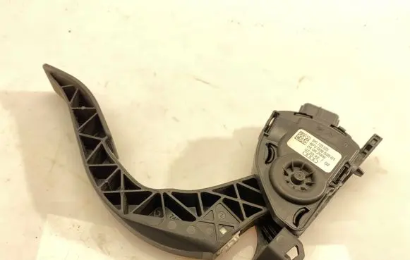 Audi Q5 SQ5 Accelerator throttle pedal 8K1723523 6PV00950501