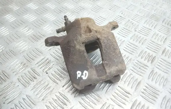 Toyota Corolla Verso E121 Front brake caliper