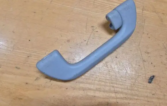 Honda CR-V Rear interior roof grab handle PA6AG30 SNABASEA