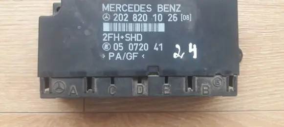 Mercedes-Benz C W202 Comfort/convenience module 2028201026 05072041