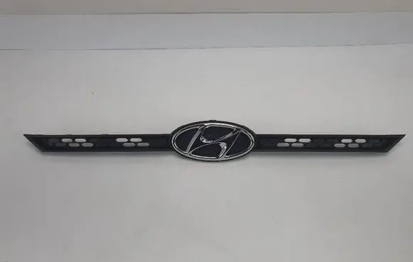 Hyundai i20 (GB IB) Front bumper upper radiator grill 86350C8000