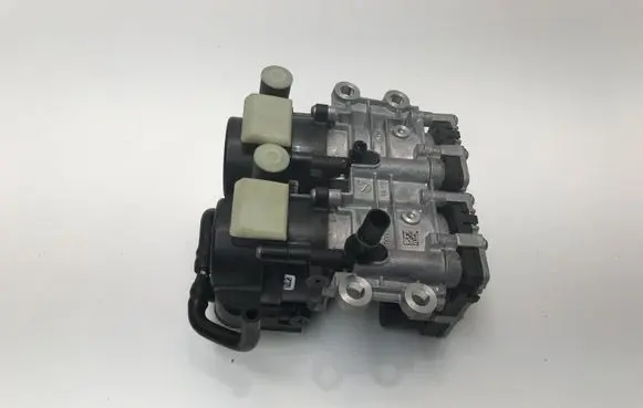 Volvo XC40 Transmission gearbox valve body 32249313 SPRZEGLA