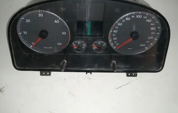 Volkswagen Touran I Speedometer (instrument cluster) 1T0920864A
