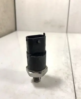 Fuel pressure sensor