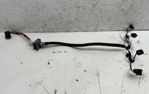 BMW 3 E90 E91 Fuel injector wires 758060105 850779806