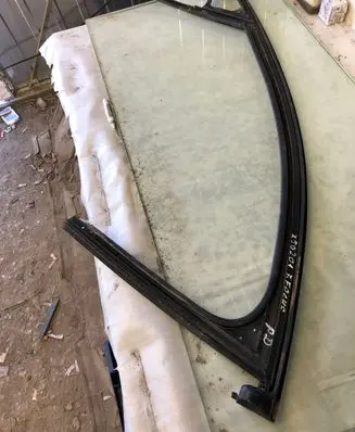 Ford Focus Rubber seal front door window/glass Jx7ba21510b Jx7ba21510
