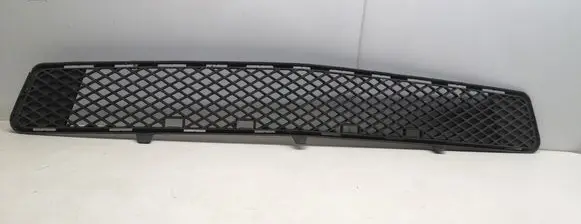 Mercedes-Benz C W204 Front bumper lower grill A2048852123