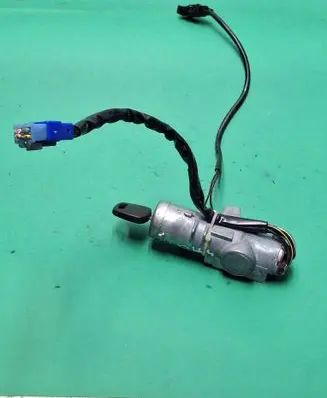 Subaru Legacy Ignition lock 