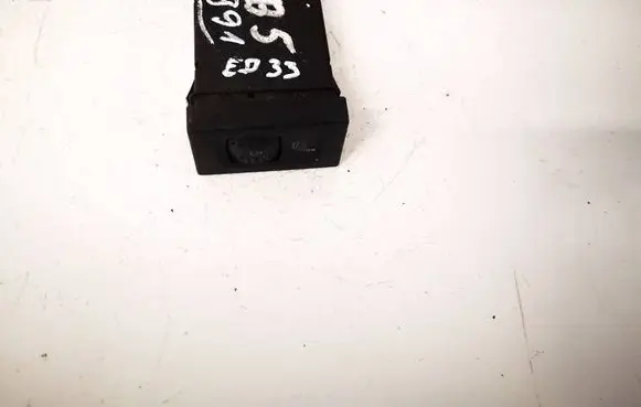 Volkswagen PASSAT B5 Seat heating switch 3B0963563C