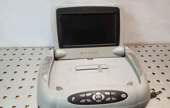 Mitsubishi Grandis Radio/CD/DVD/GPS head unit