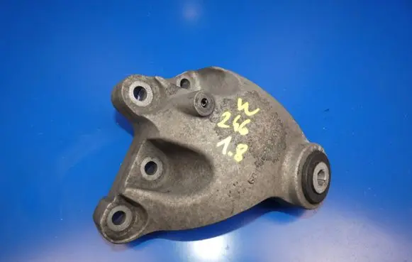 Mercedes-Benz B W246 W242 Engine mounting bracket A2462401109