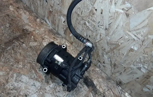 Citroen C4 Grand Picasso Air conditioning (A/C) compressor (pump) 9651911480