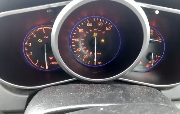 Mazda CX-7 Speedometer (instrument cluster) EH4455430 K9001