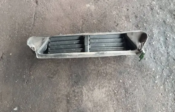 Volvo V40 Intercooler air channel guide 31455707
