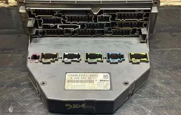 Mercedes-Benz C W204 SAM control unit A2045459201 A2045459601 A2044423800